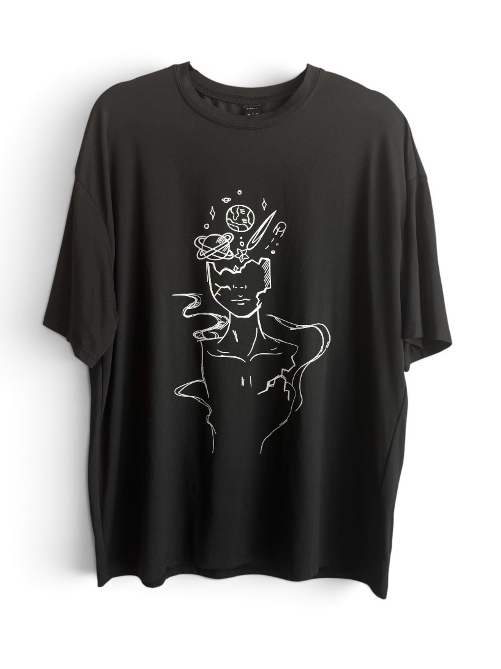 SHEIN Oversized Graphic Tee Small Black Celestial Line Art Galaxy T-Shirt EUC